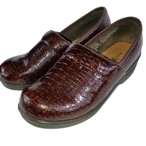 Duck Head Becky Nursing Mule/Clogs,Loafers,Slip on,Faux Alligator